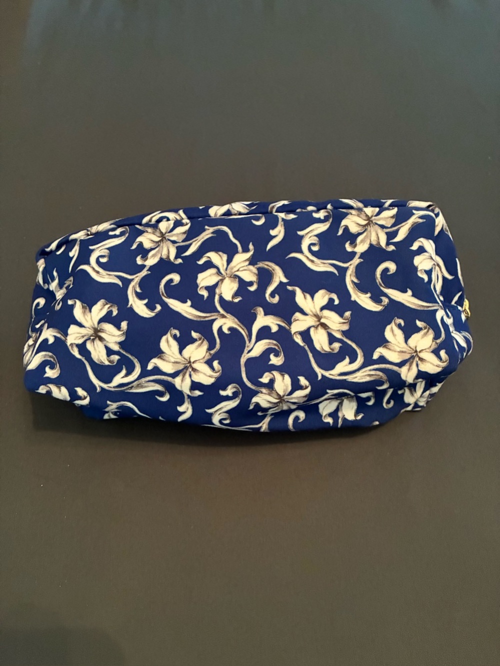 2 Brand New ESTEE LAUDER Cosmetic Bags, brand new, never been used!